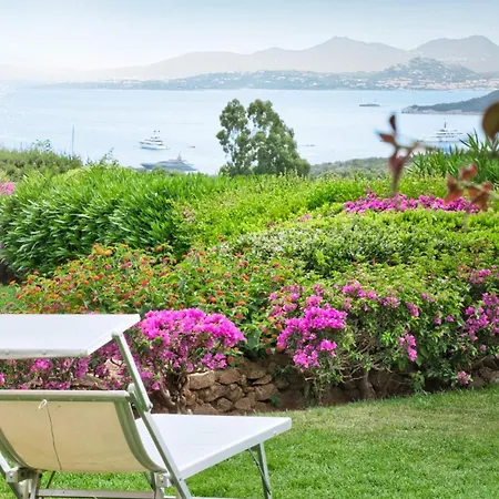 Holiday home Amazing Two-bedroom House With Sea View In Cala Di Volpe